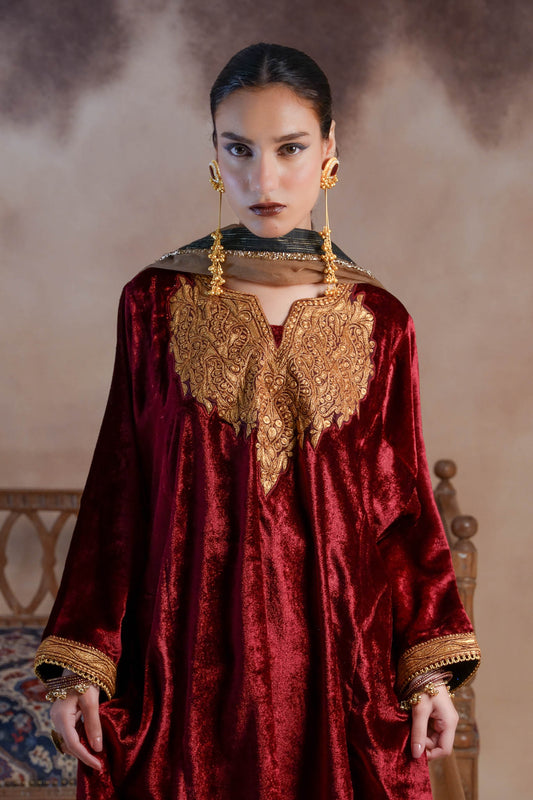 Quetzal - Maroon Pheran Set