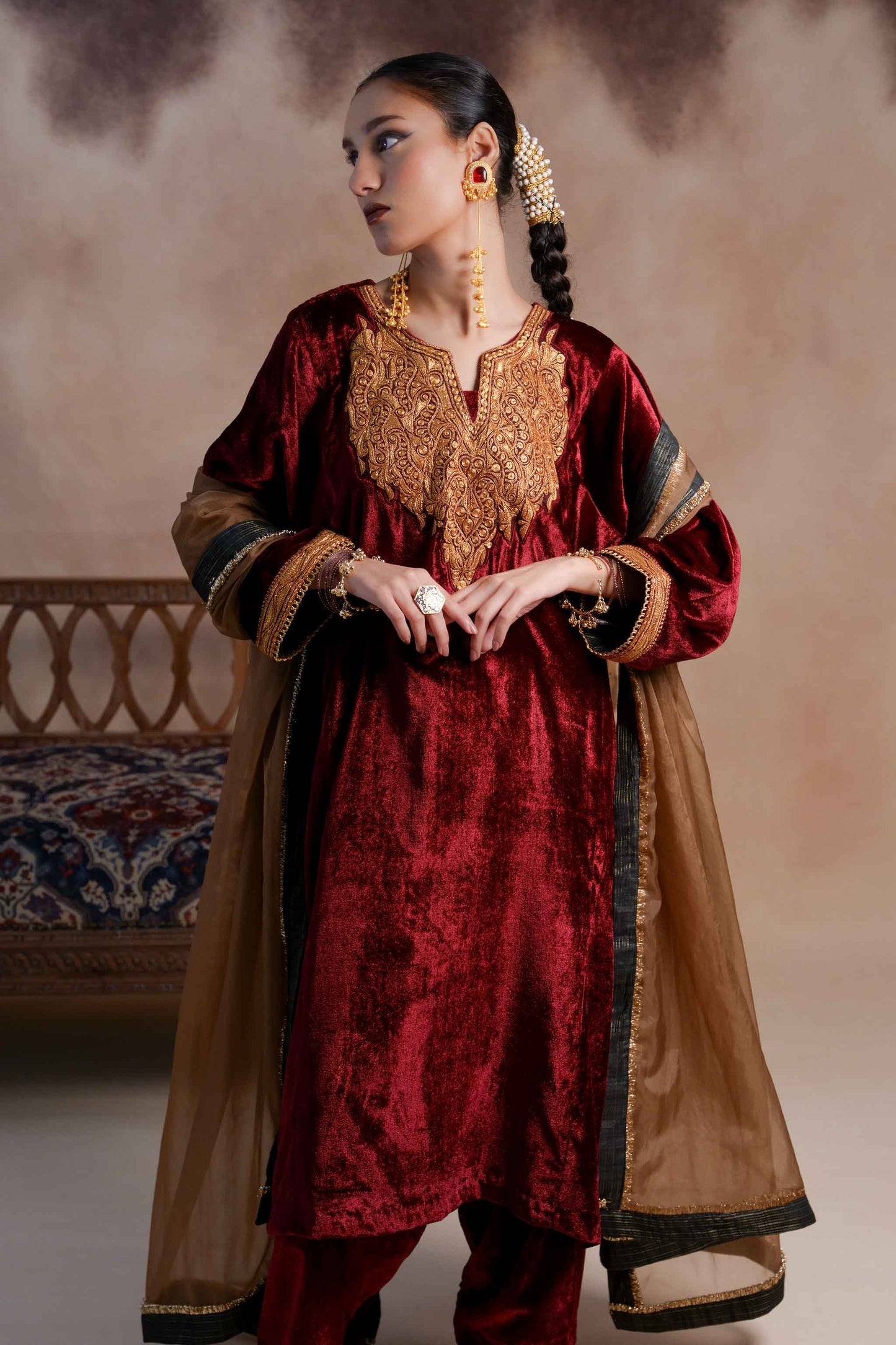 Quetzal - Maroon Pheran Set