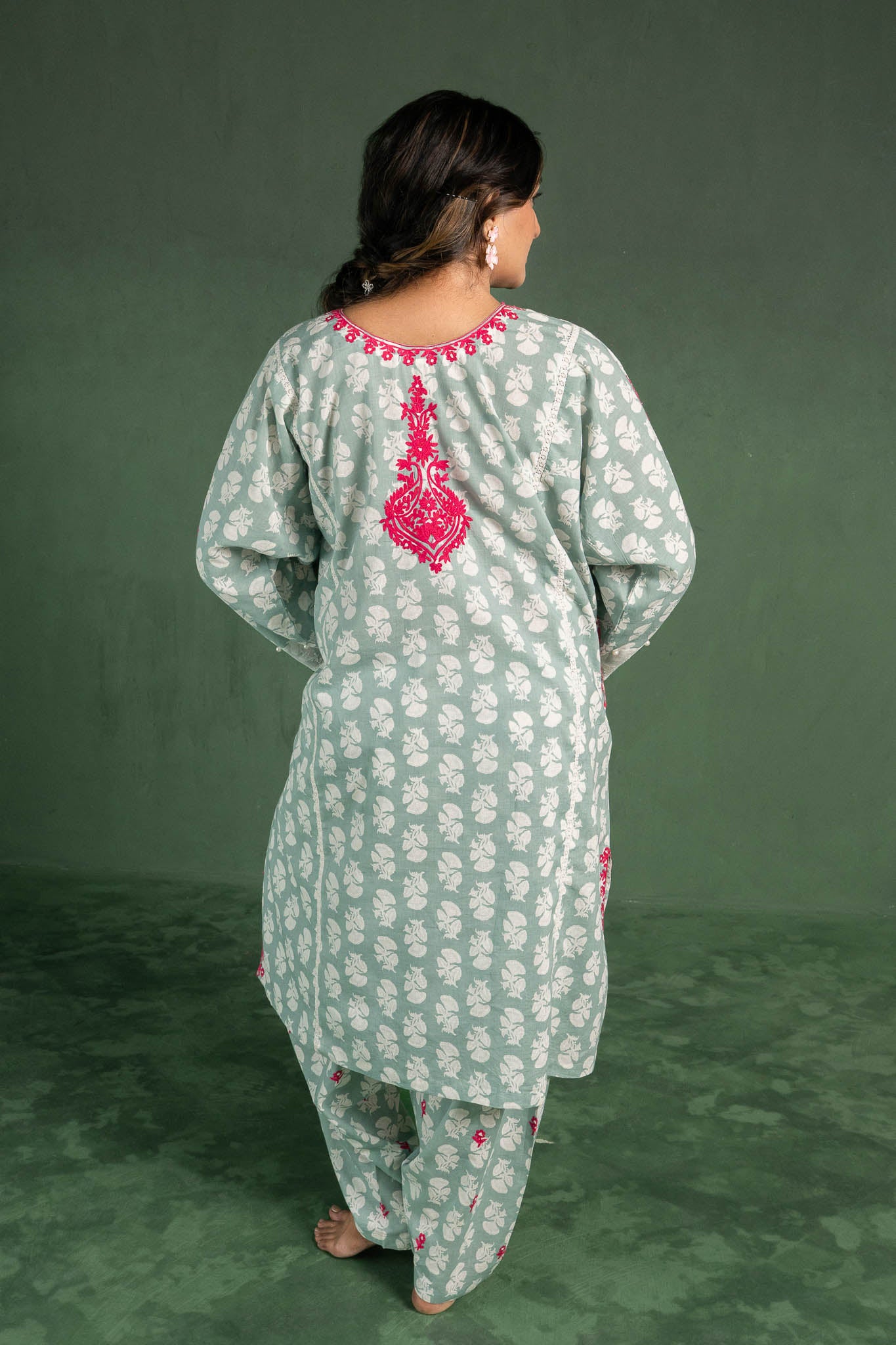 Delphinium - Turquoise Green Pheran Set