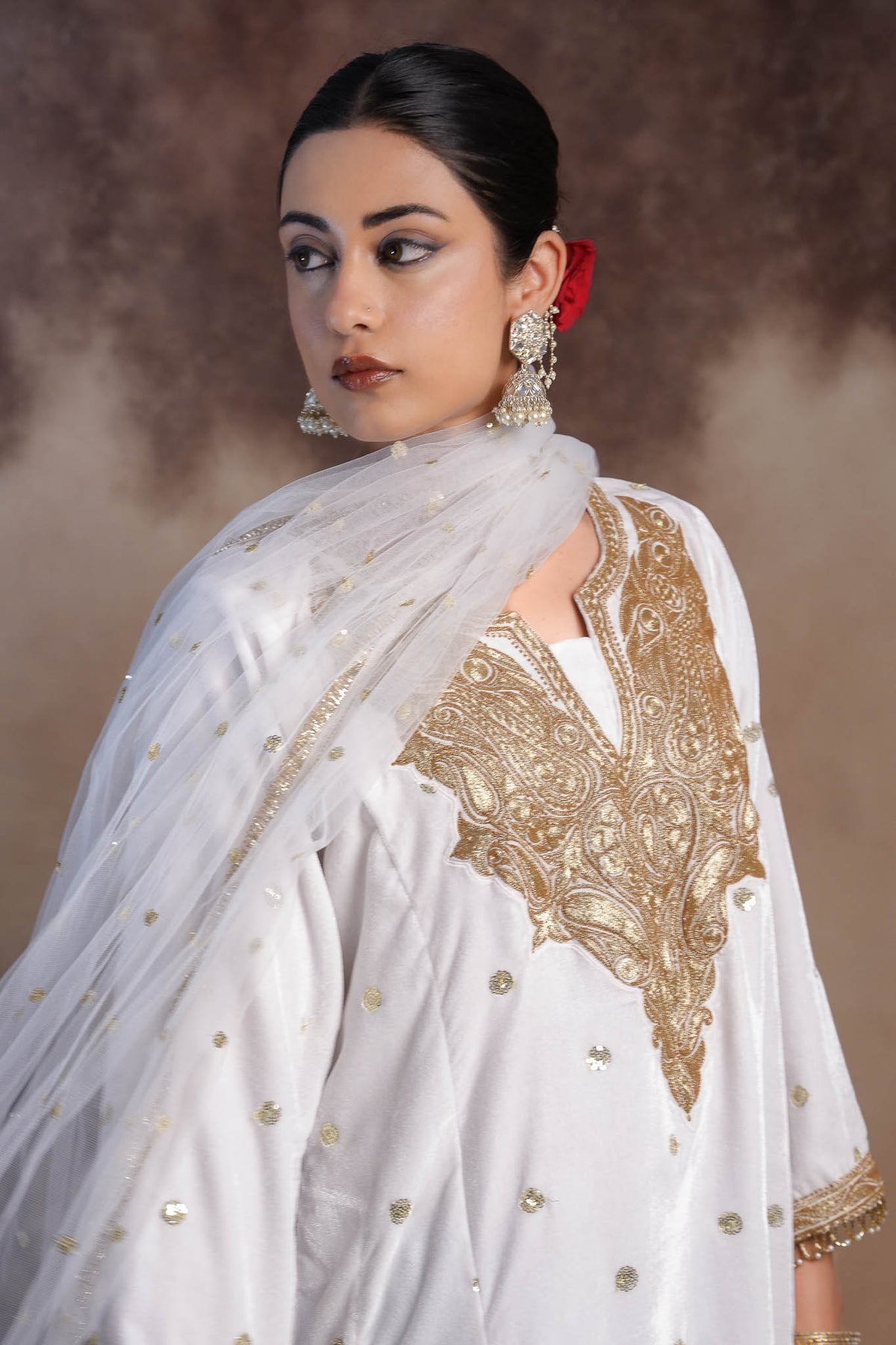 Albatross - White and Brown Pheran Set