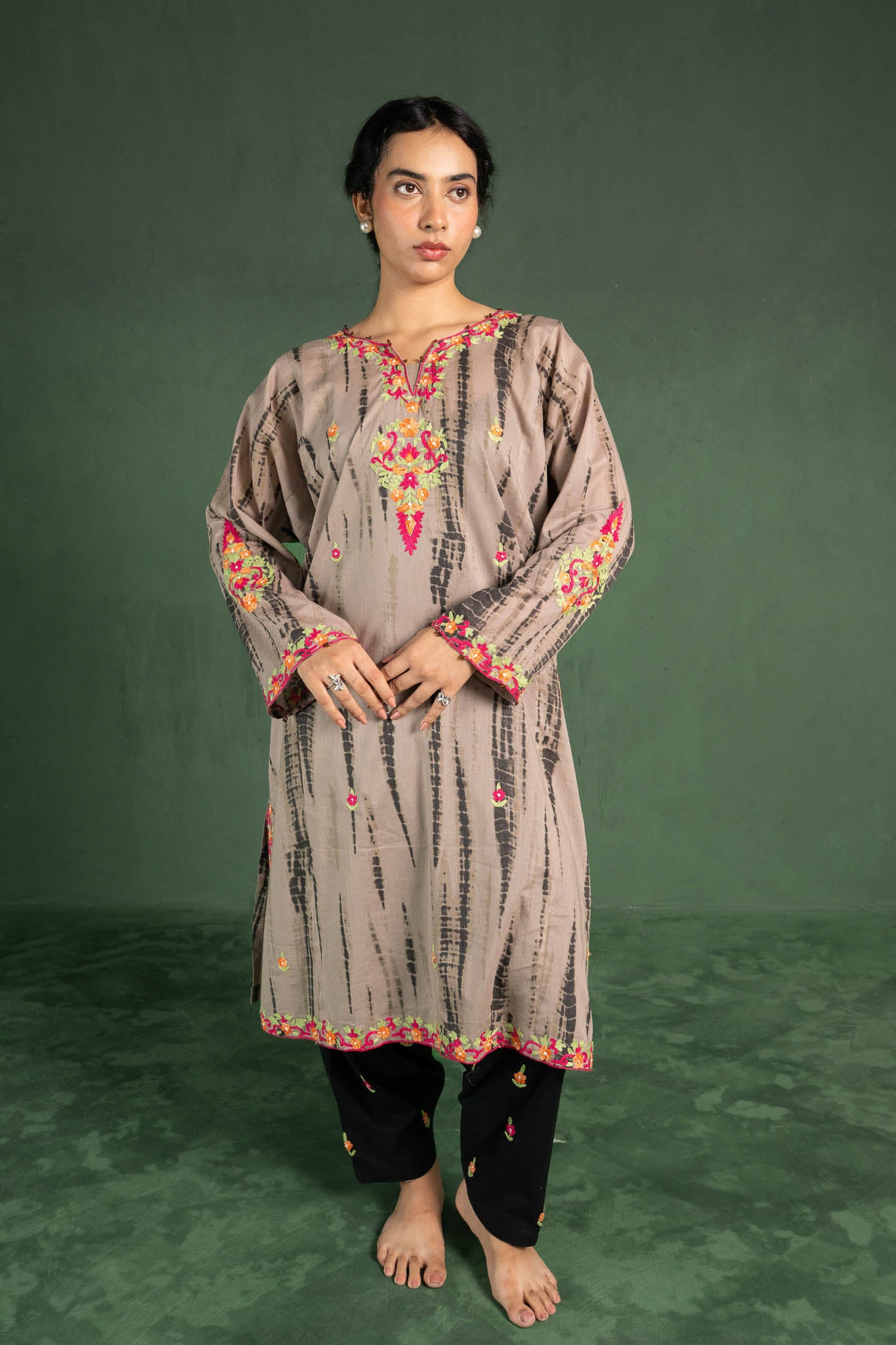Brunia - Light Brown Tie n Dye Pheran Set