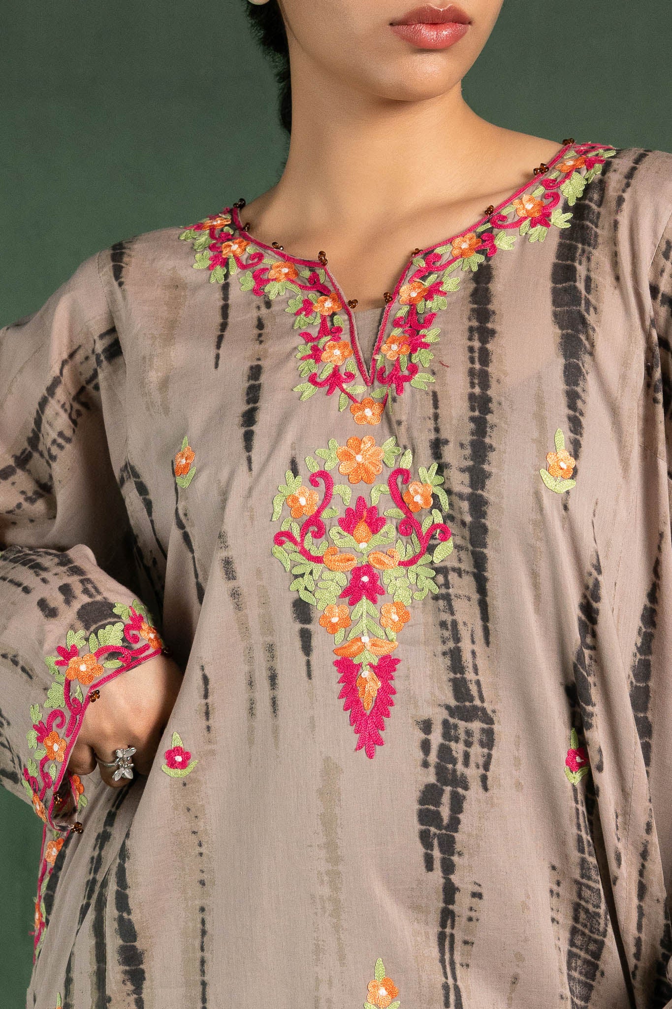 Brunia - Light Brown Tie n Dye Pheran Set