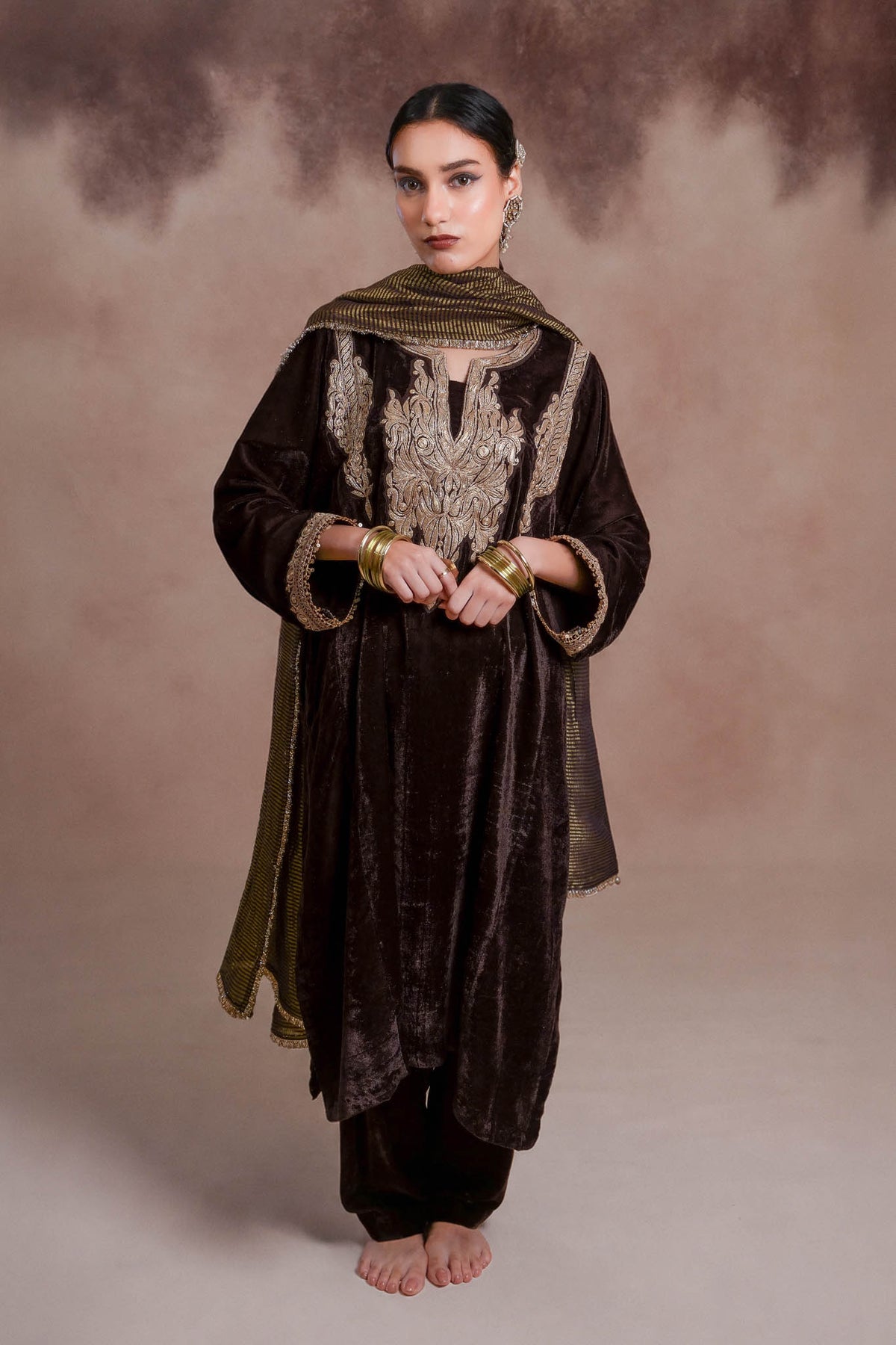Jacana - Brown Pheran Set