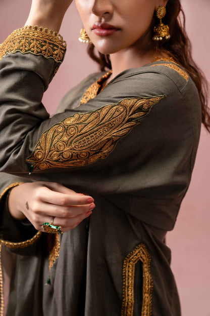 Mystic Moss - Green Pheran Set