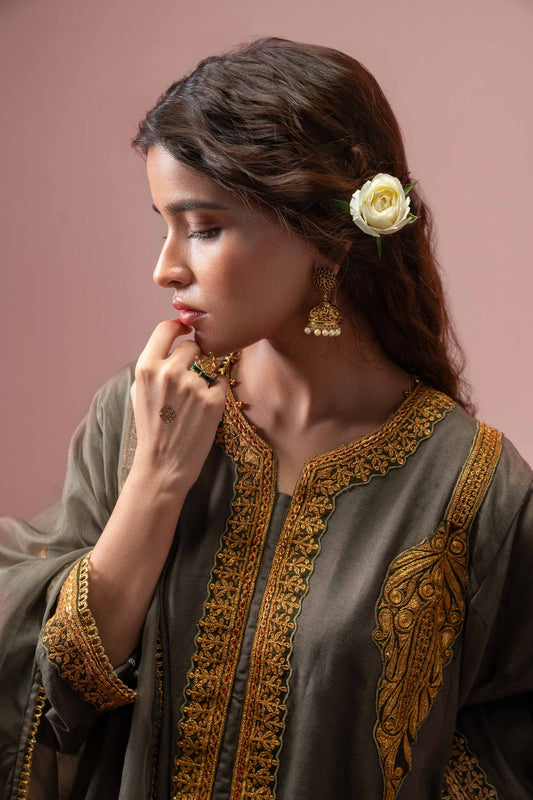 Mystic Moss - Green Pheran Set