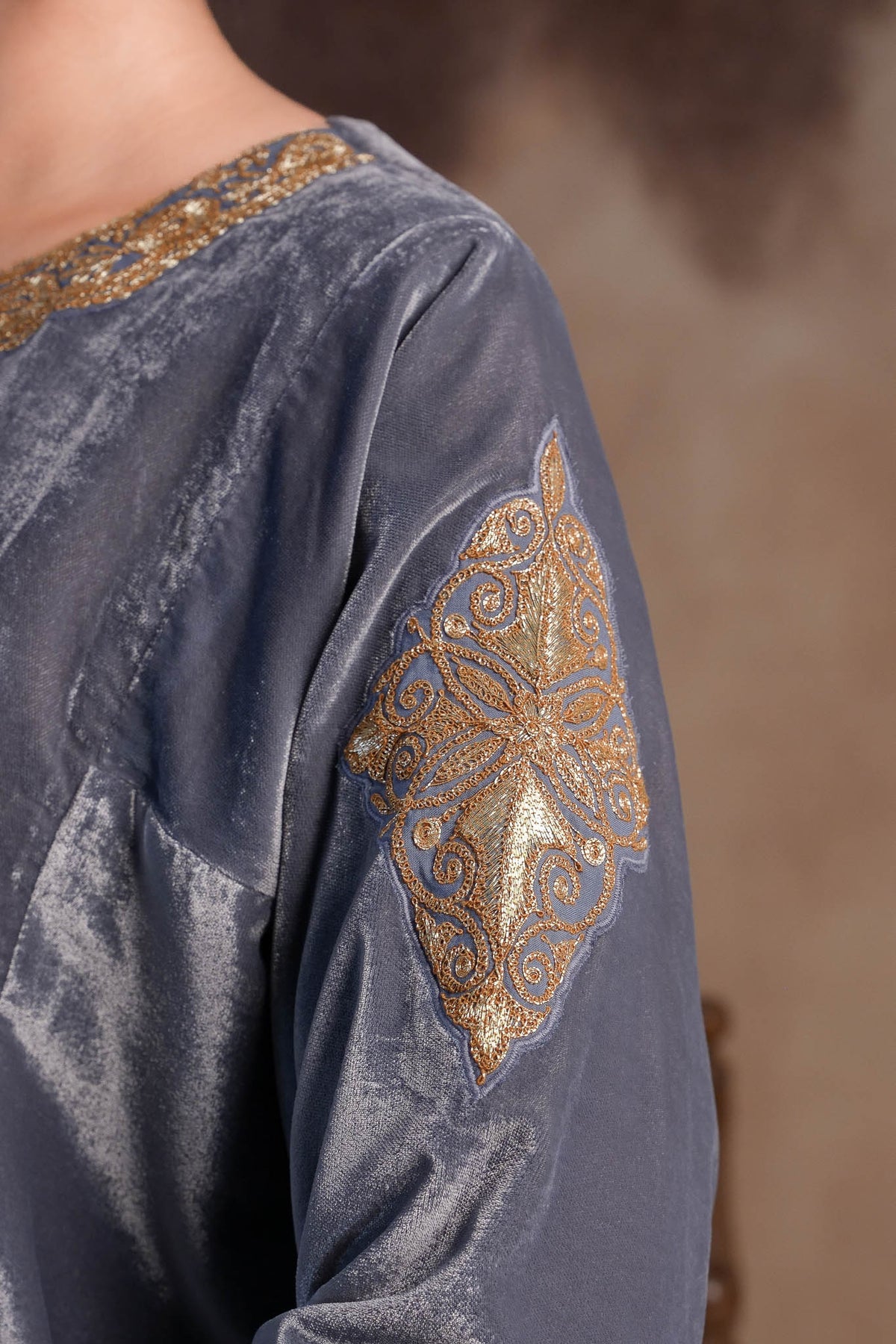 Merlin - Grey Pheran Set