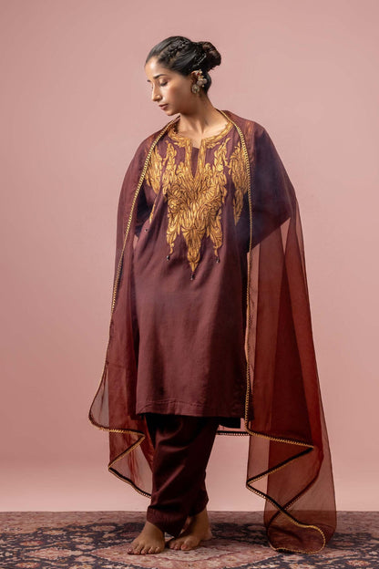 Regal Mulberry - Maroon Pheran Set