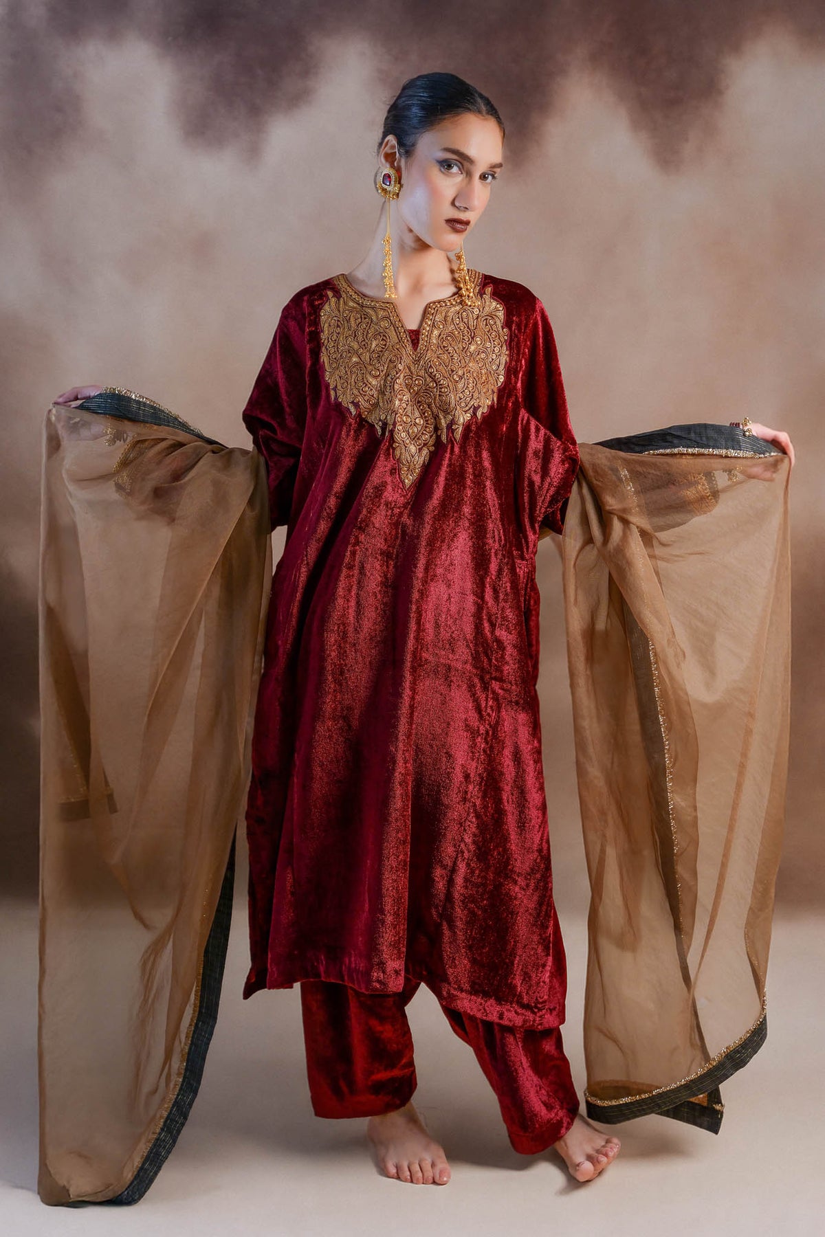 Quetzal - Maroon Pheran Set