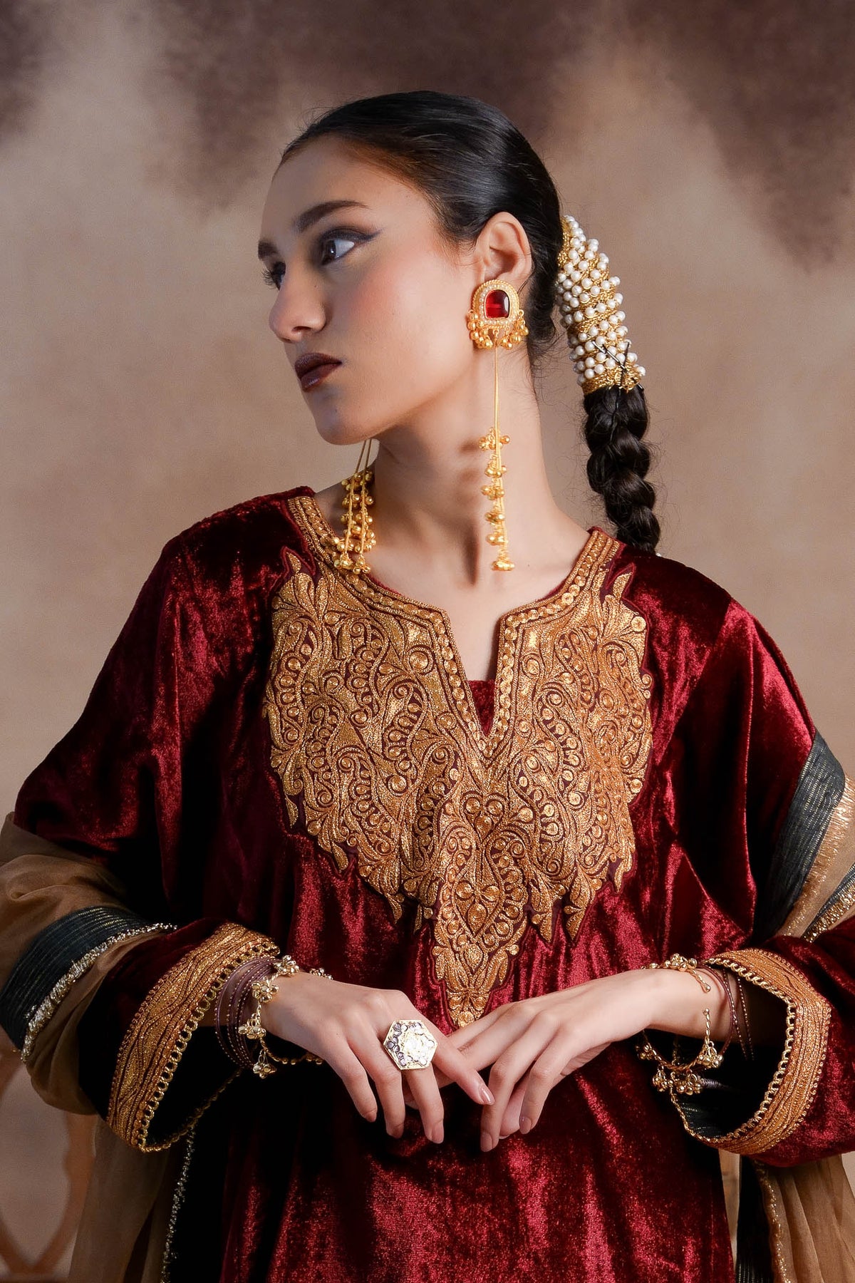Quetzal - Maroon Pheran Set