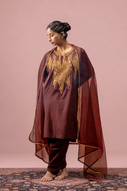 Regal Mulberry - Maroon Pheran Set