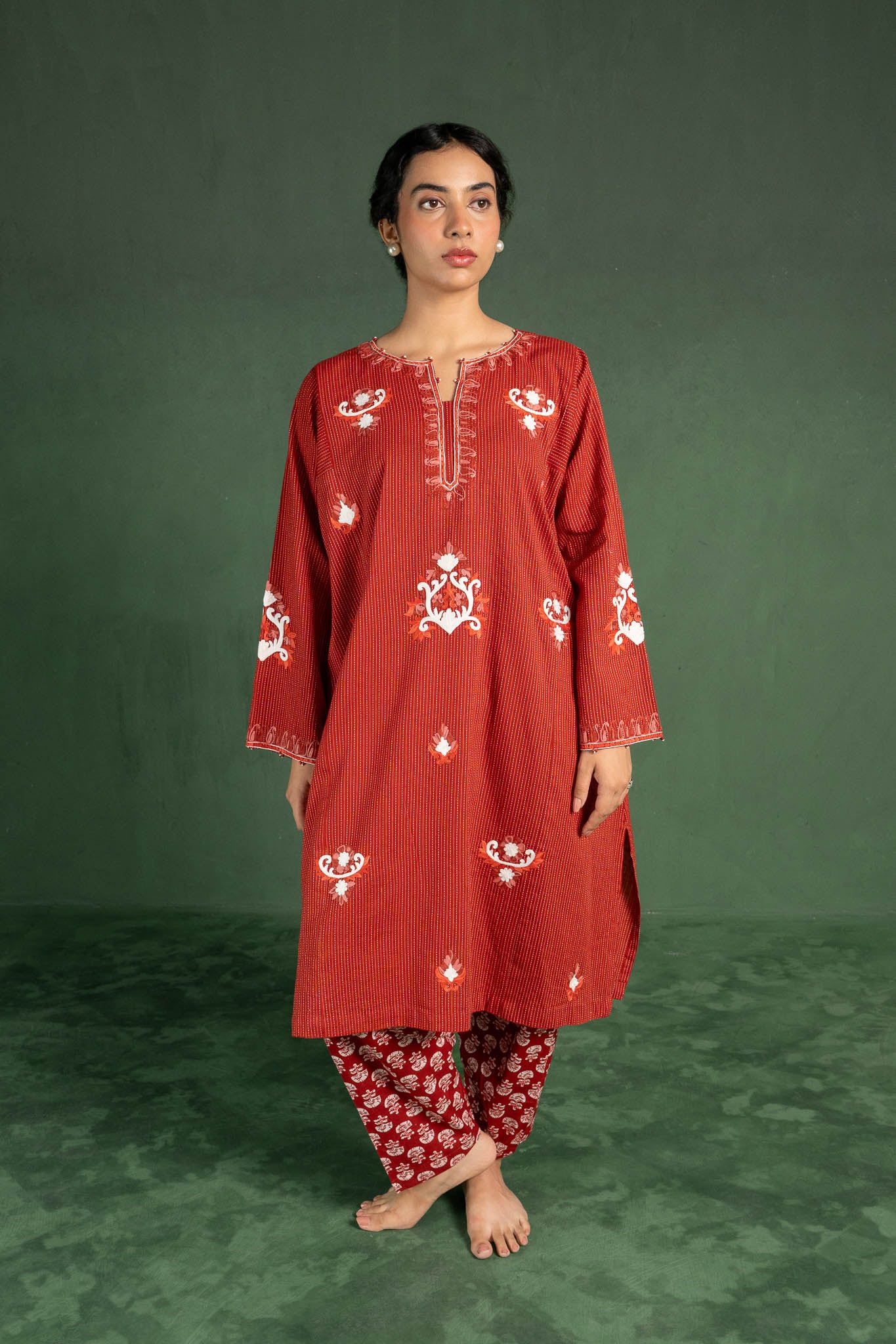 Celosia - Red Pheran Set