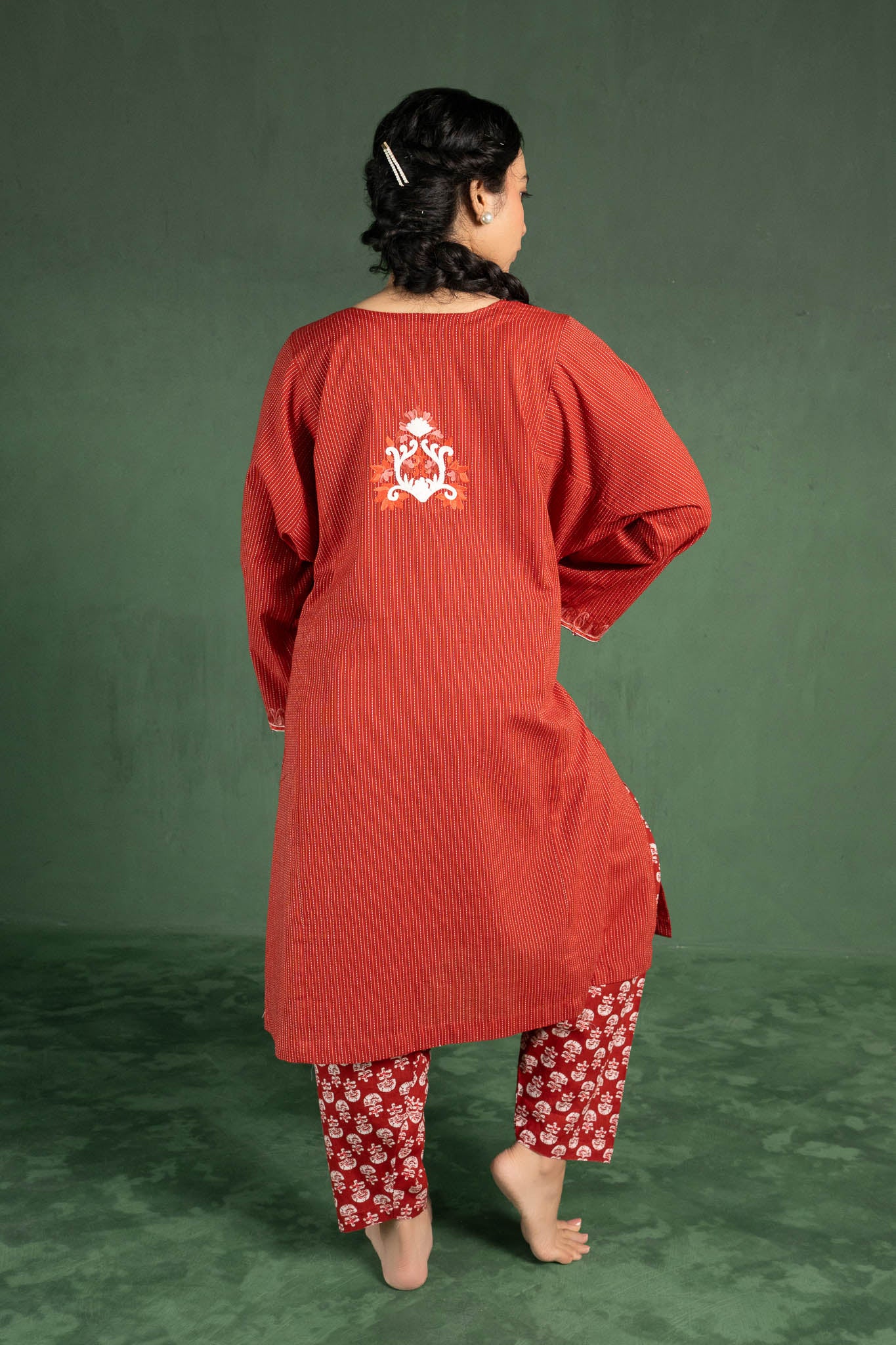 Celosia - Red Pheran Set