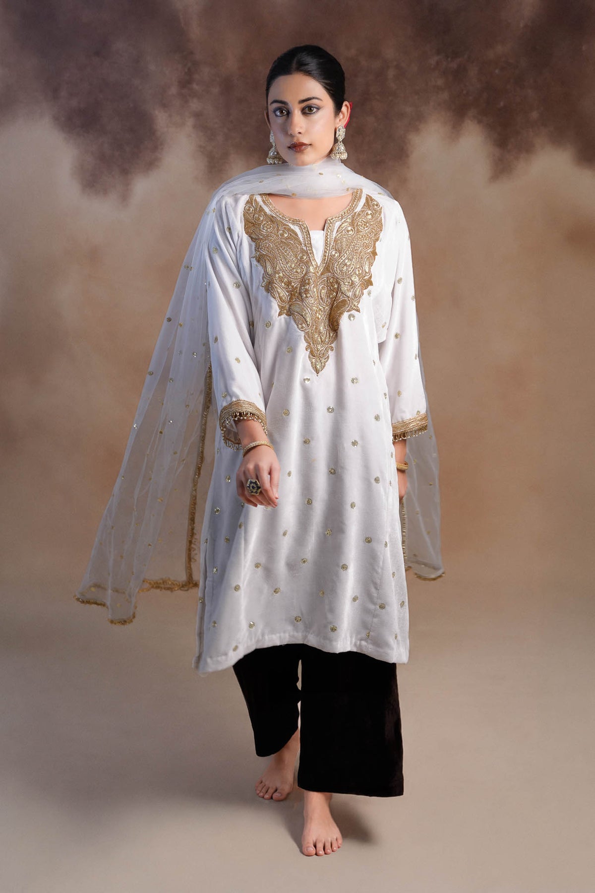 Albatross - White and Brown Pheran Set